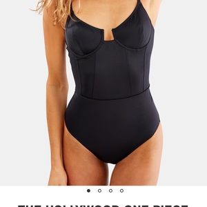 Solid & Striped “Hollywood” one piece